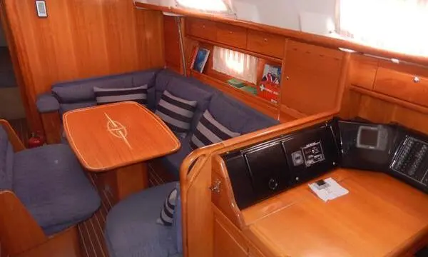 2006 Bavaria 42 cruiser