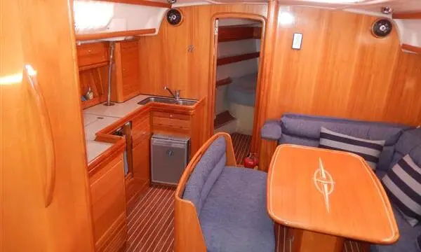 2006 Bavaria 42 cruiser