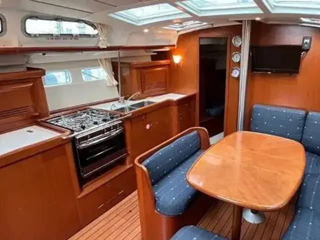 Beneteau Oceanis 423 Celebration