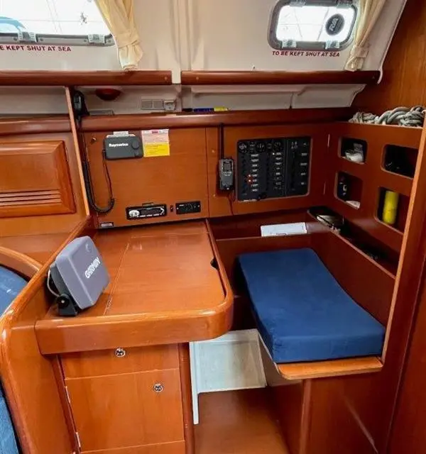 2007 Beneteau oceanis 423