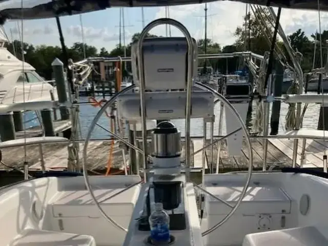 Catalina 380