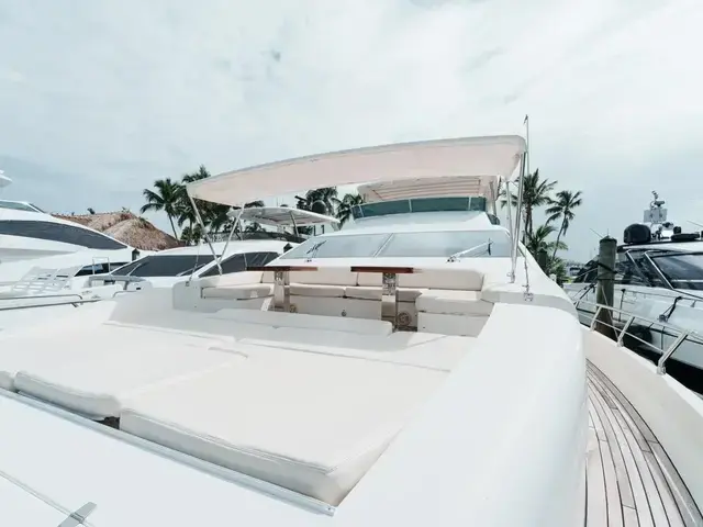 Azimut 85 Fly