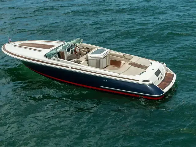 Chris-Craft Corsair 28