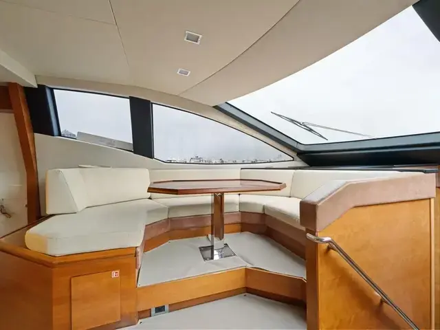 Azimut 85 Fly