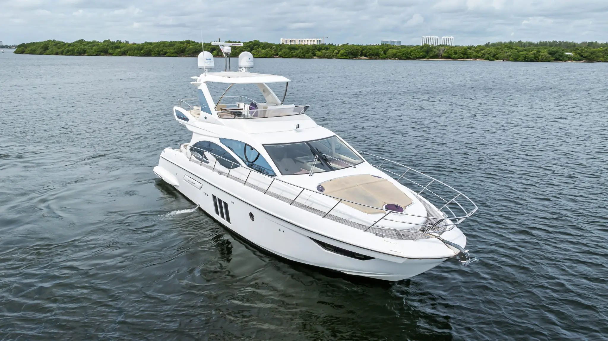 2016 Azimut 54 flybridge