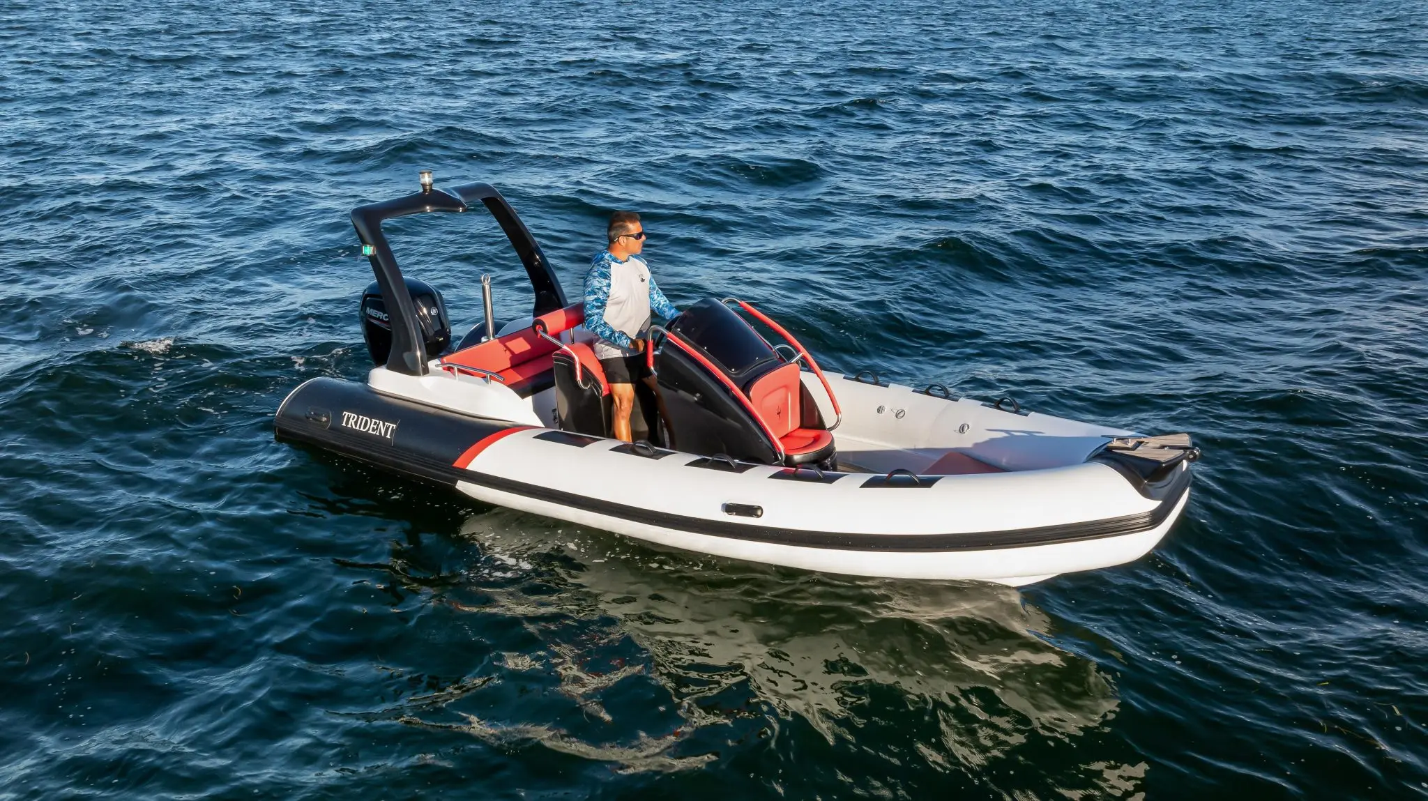 2023 Trident 21 rib