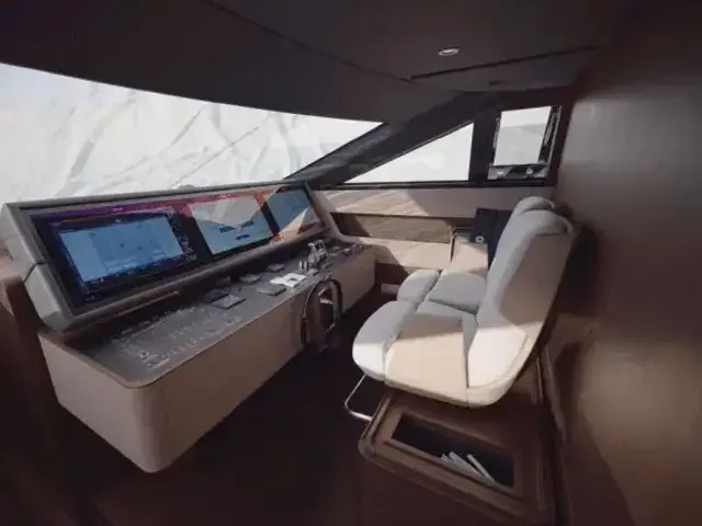 Ferretti Yachts 860