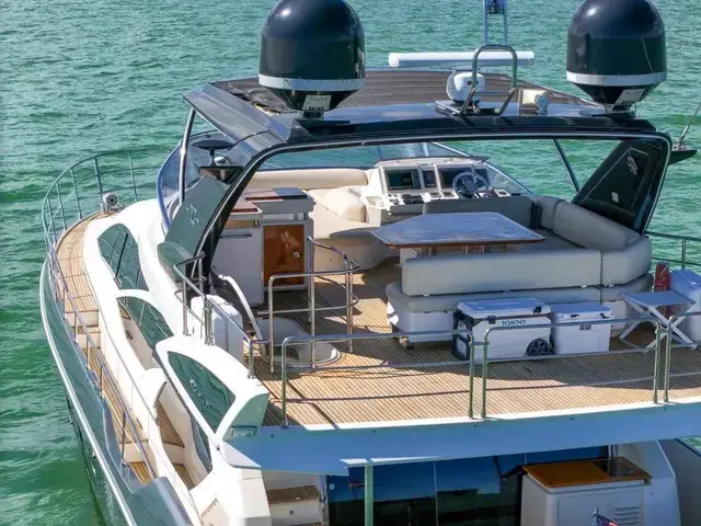 Azimut Flybridge