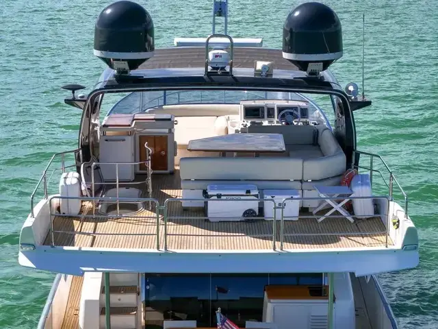 Azimut Flybridge