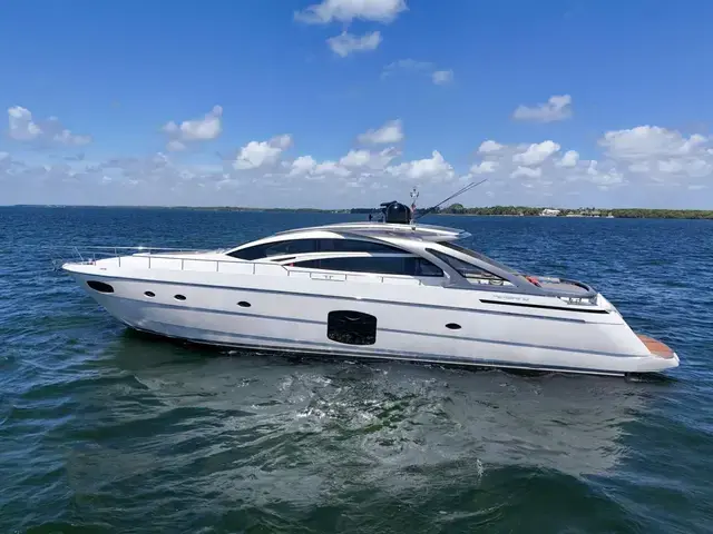 Pershing 70