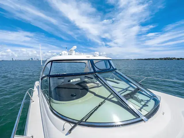 Sea Ray Sundancer 420