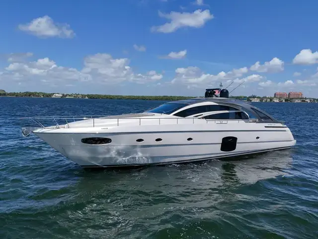 Pershing 70