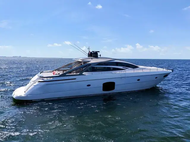 Pershing 70