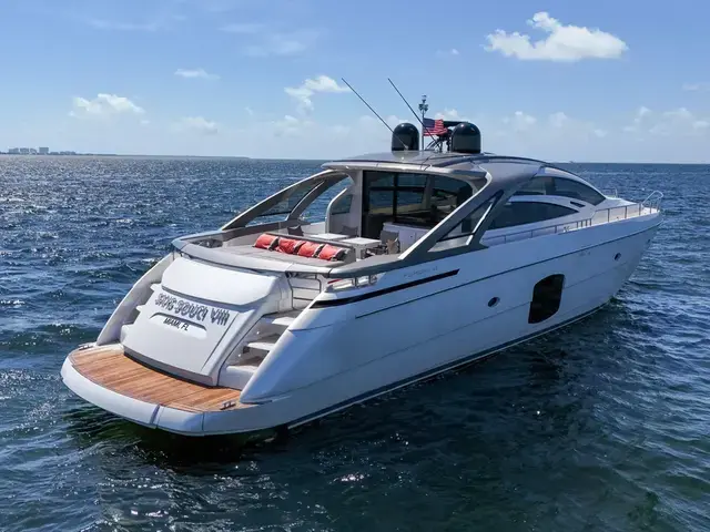 Pershing 70