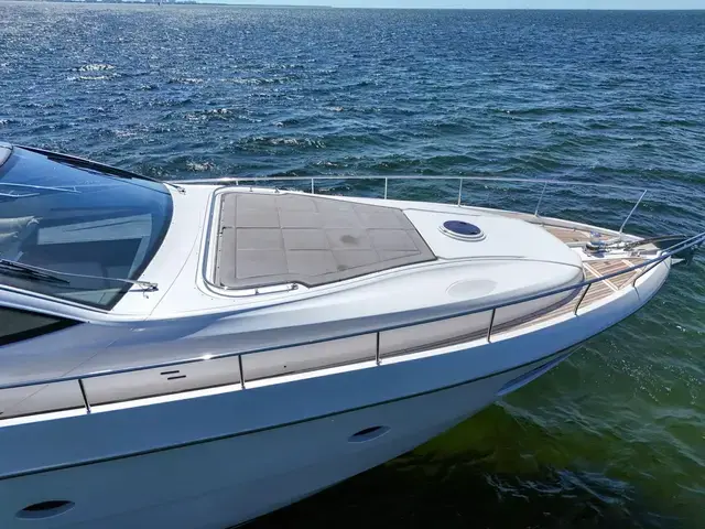 Pershing 70