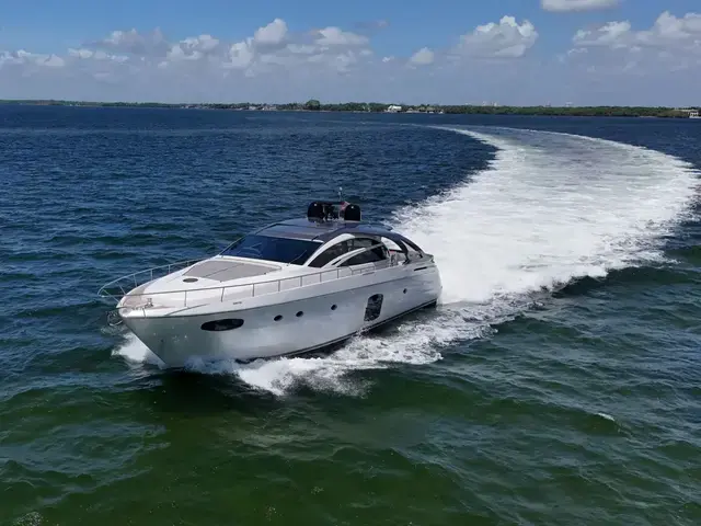 Pershing 70