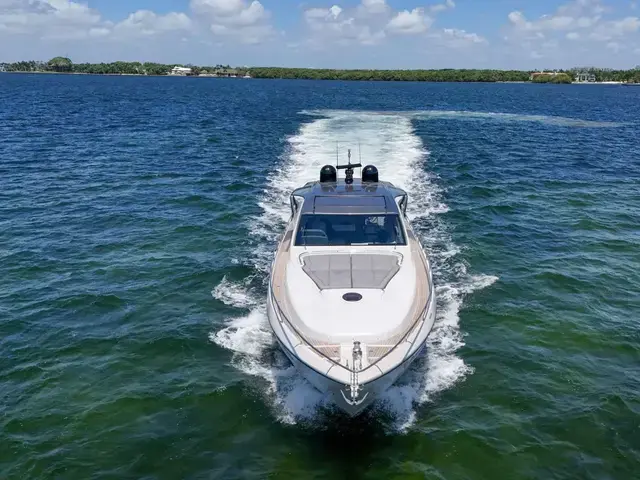 Pershing 70