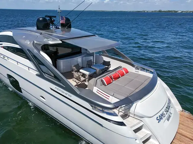 Pershing 70