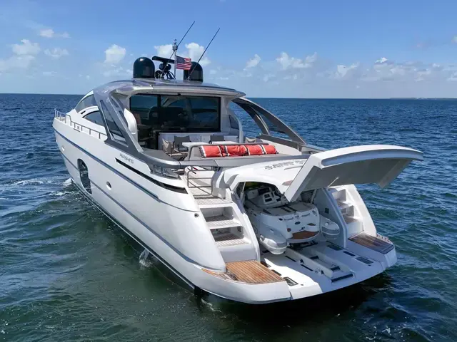 Pershing 70