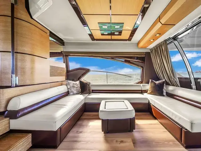 Azimut Flybridge