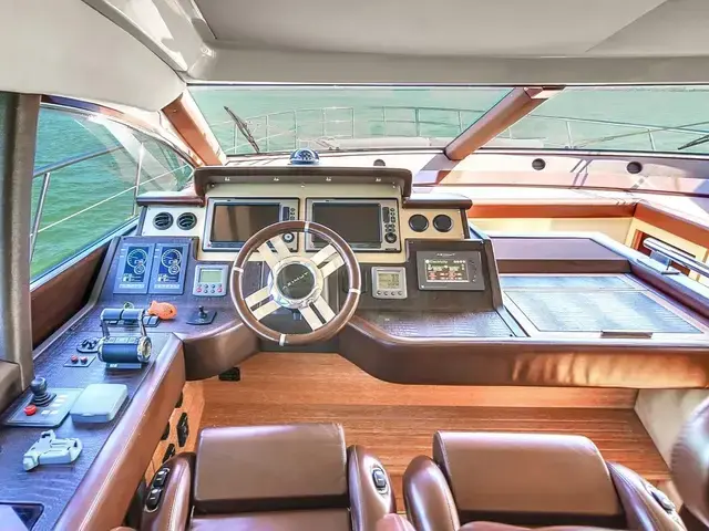 Azimut Flybridge