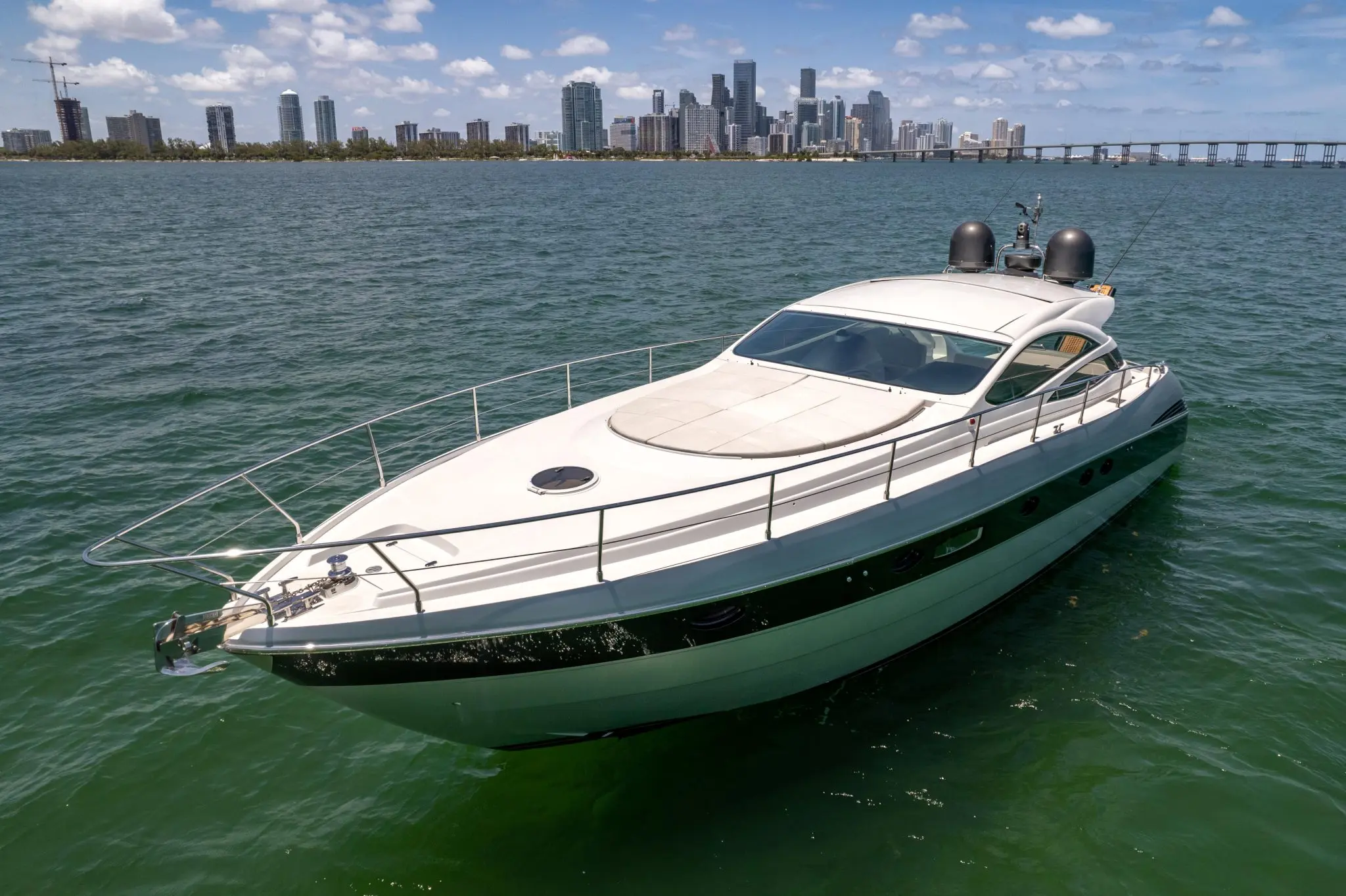 2005 Pershing 50