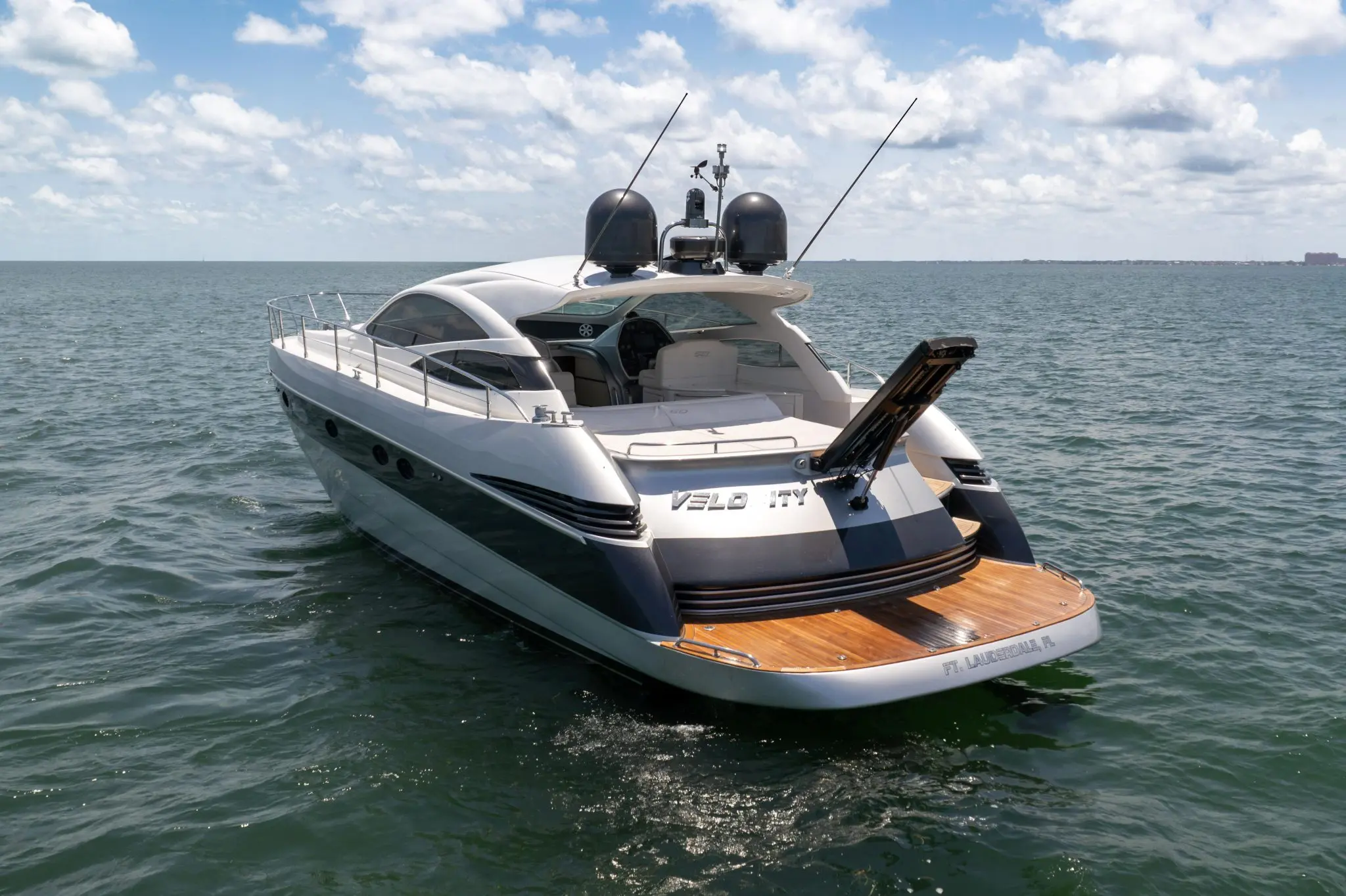 2005 Pershing 50