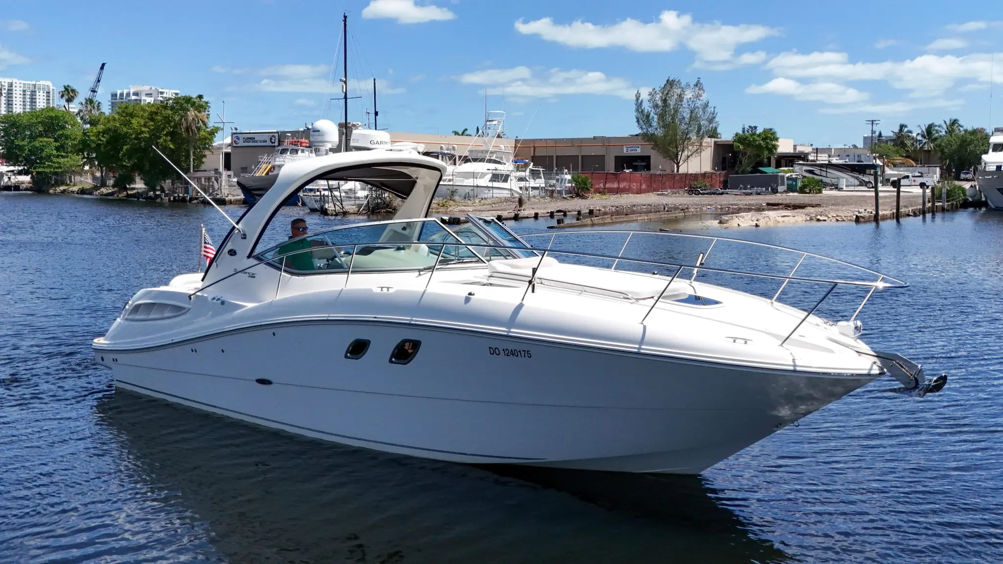 2009 Sea Ray 330 sundancer