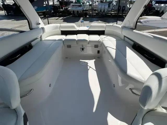 Regal 2500 Bowrider