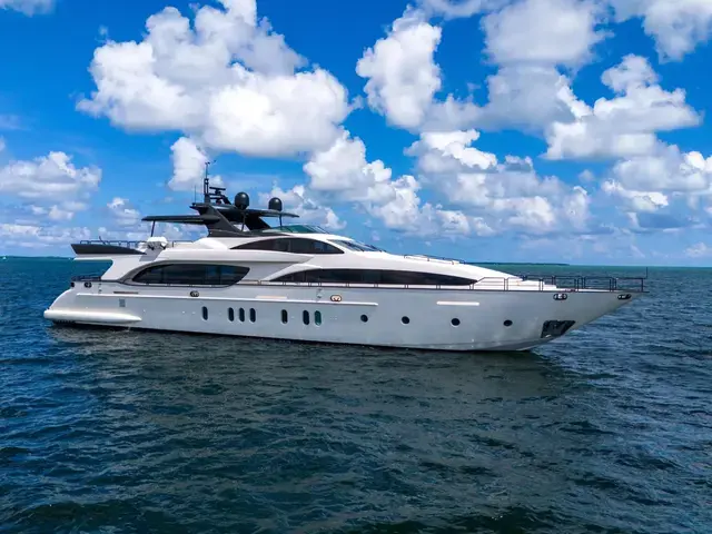 Azimut 116