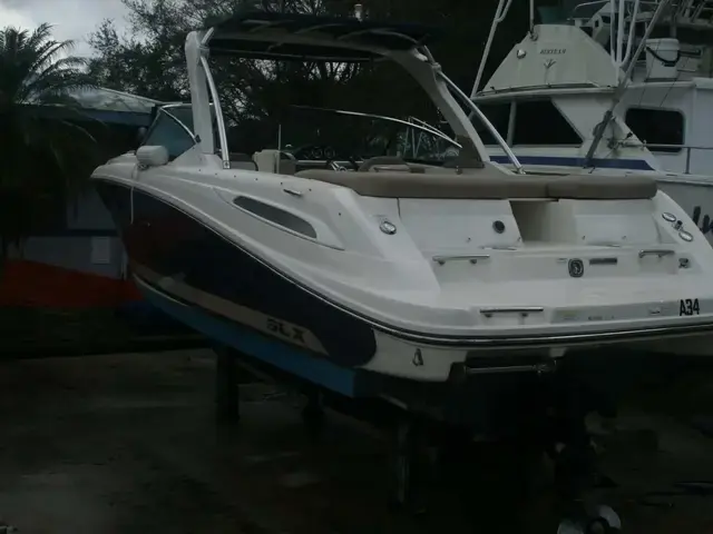 Sea Ray 270 SLX