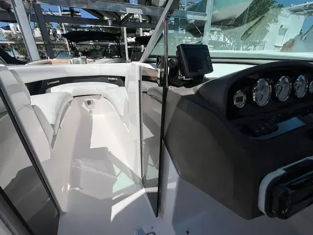 Regal 2500 Bowrider