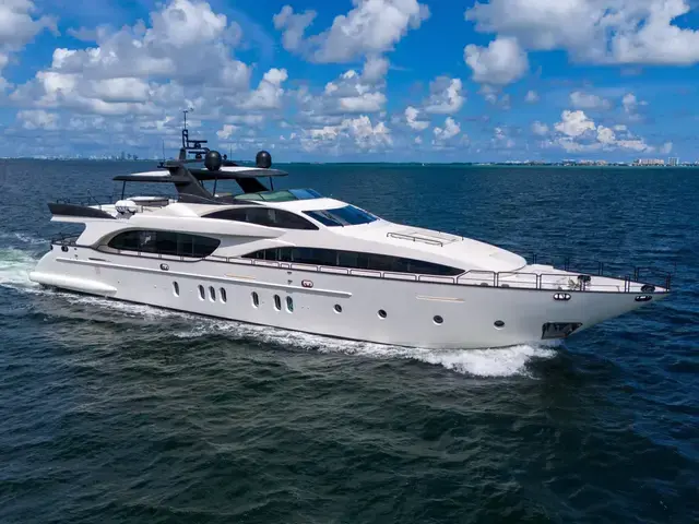 Azimut 116