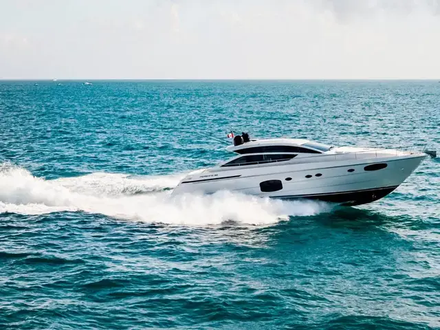 Pershing 62