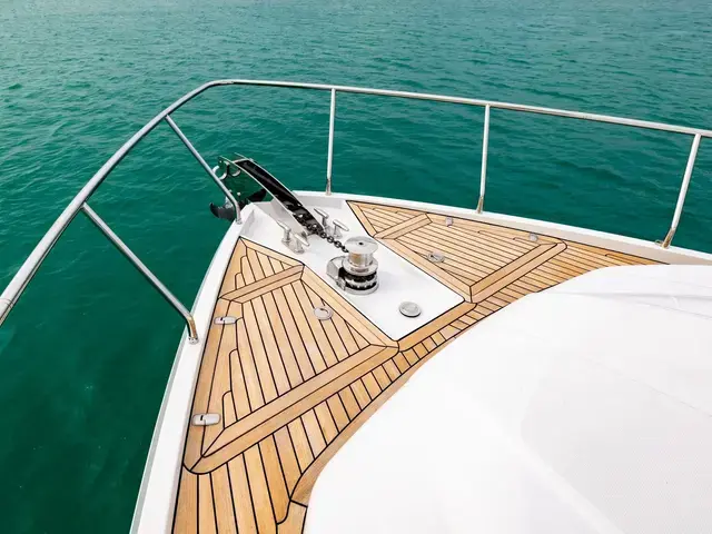 Pershing 62