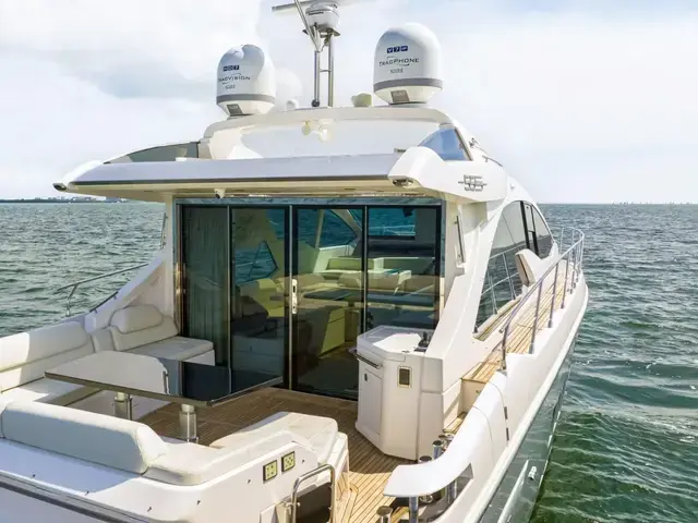 Azimut 55s