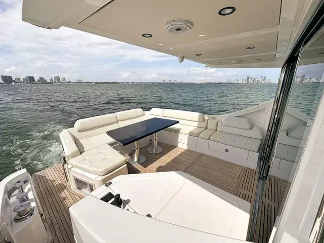 Azimut 55s