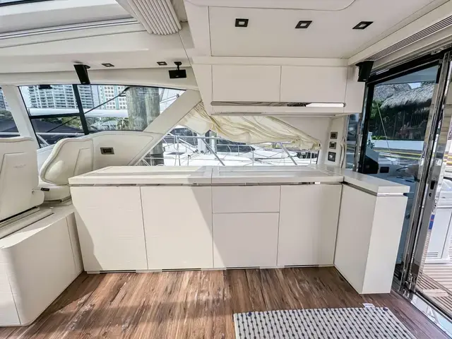 Azimut 55s