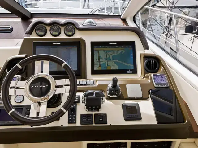 Azimut 55s