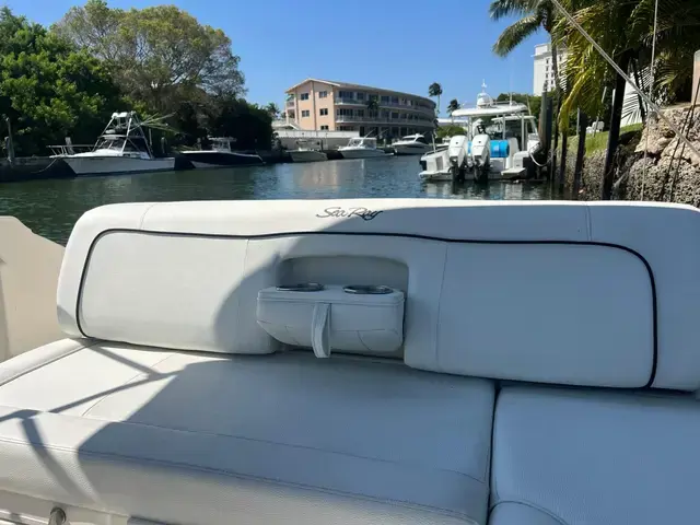 Sea Ray 240 Sundeck