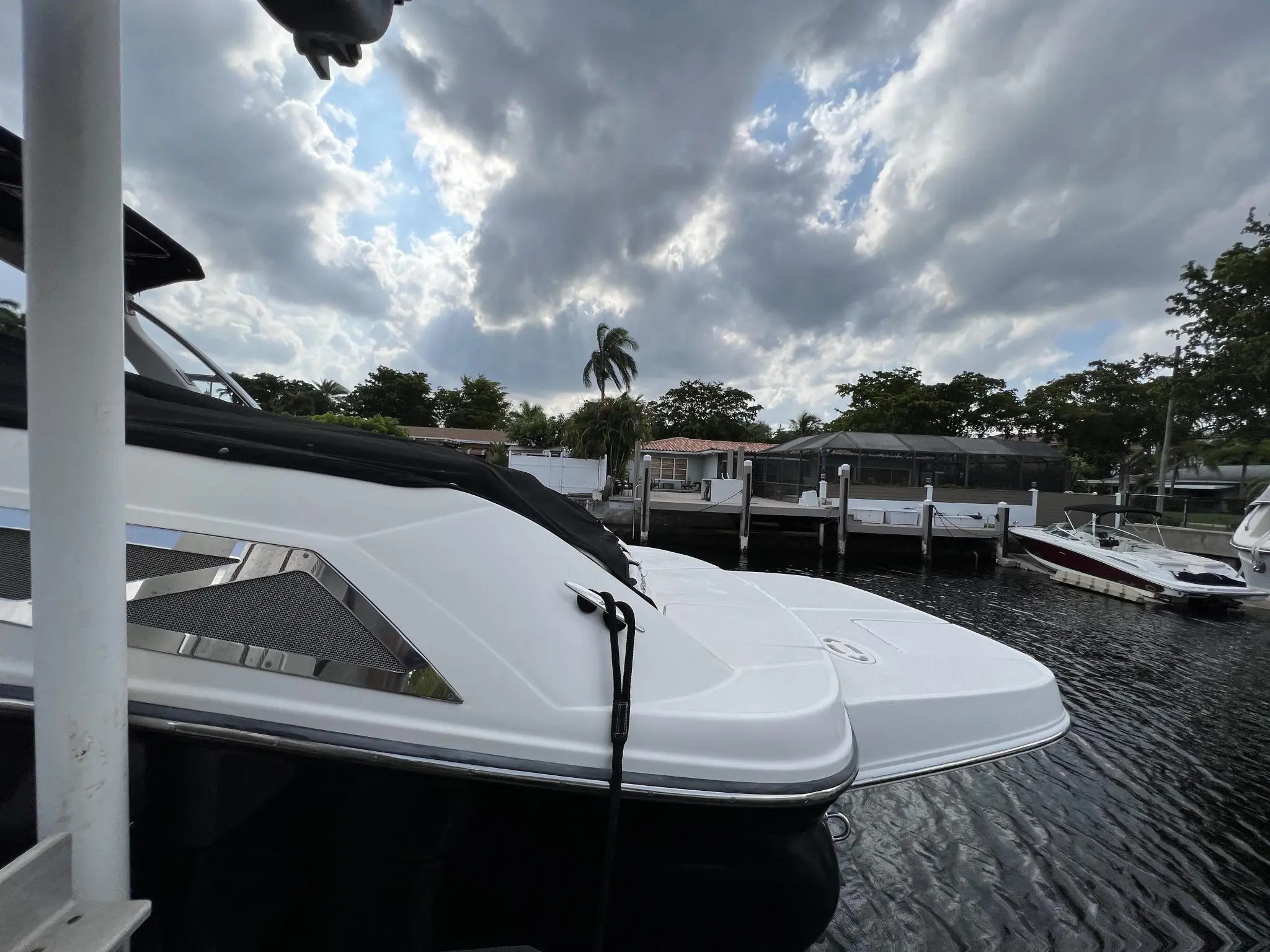 2011 Sea Ray 300 slx