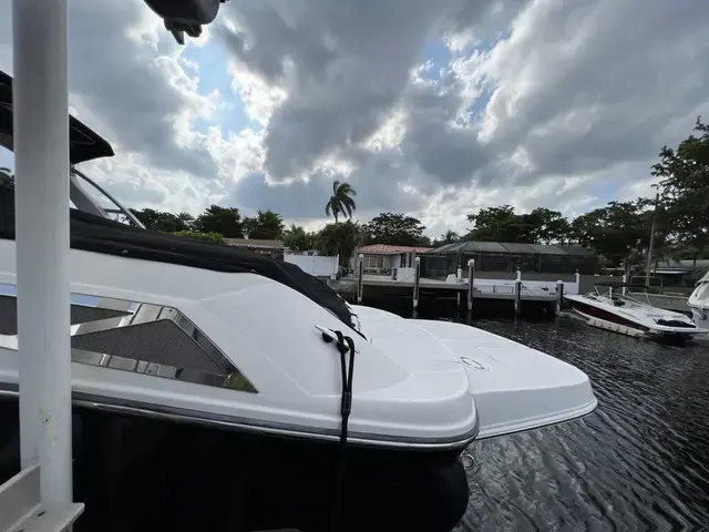 Sea Ray 300 SLX