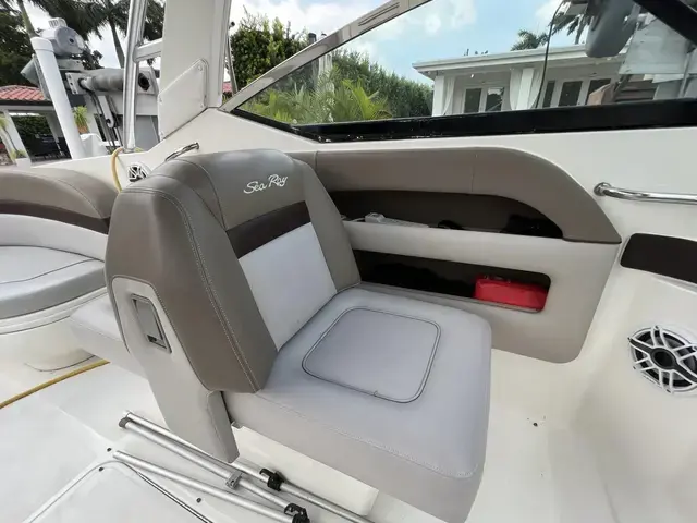 Sea Ray 300 SLX