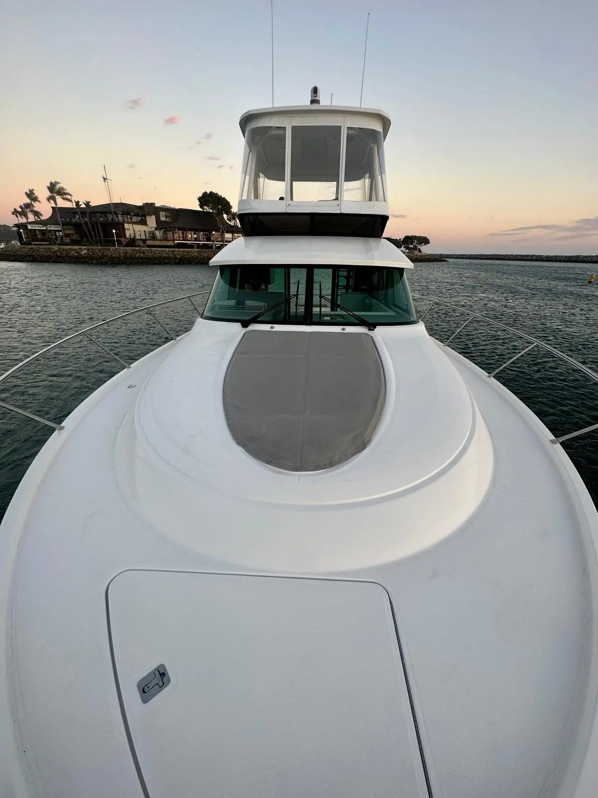 2019 Tiara f44 flybridge