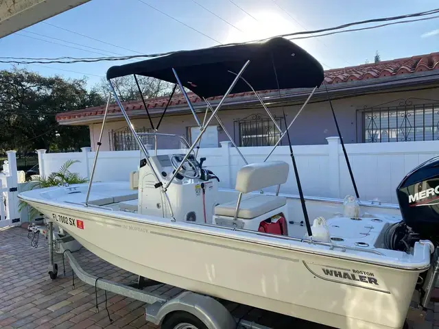 Boston Whaler 150 Montauk