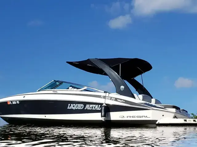 Regal 2500 Bowrider