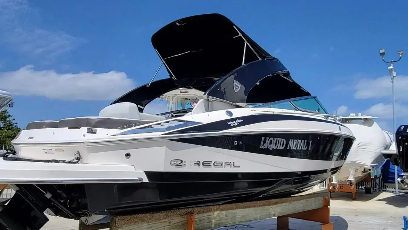 2014 Regal 2500 bowrider