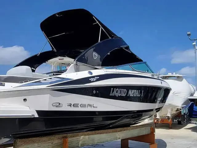 Regal 2500 Bowrider