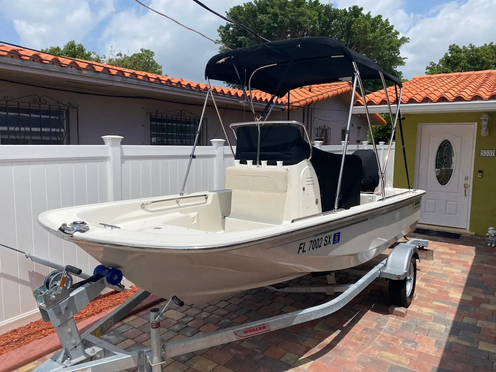 2021 Boston Whaler 150 montauk