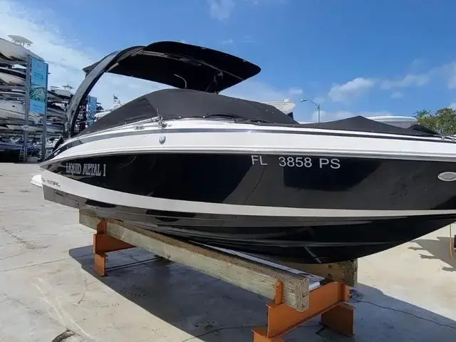 Regal 2500 Bowrider